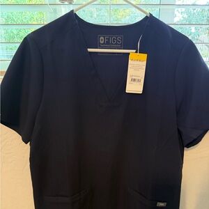 Figs Casma Three-Pocket Scrub Top Navy Large